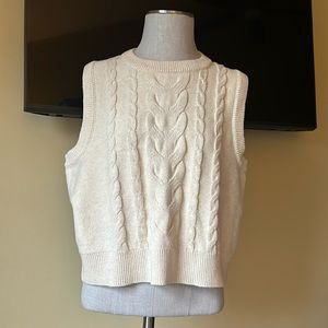 Bananna Republic cable vest, size medium